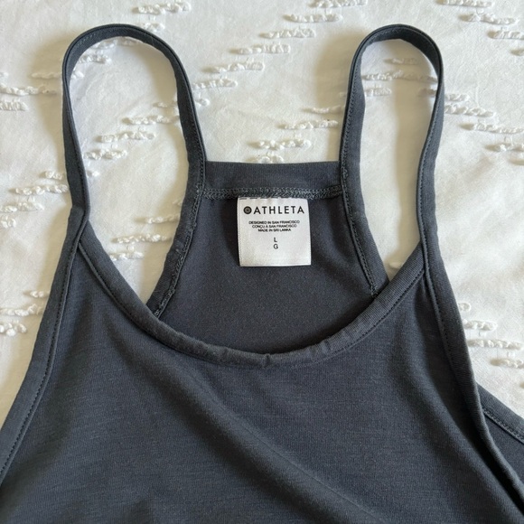 • [Athleta] Explore Tank • - Picture 6 of 13